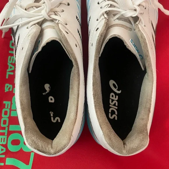 asics soccer cleats
